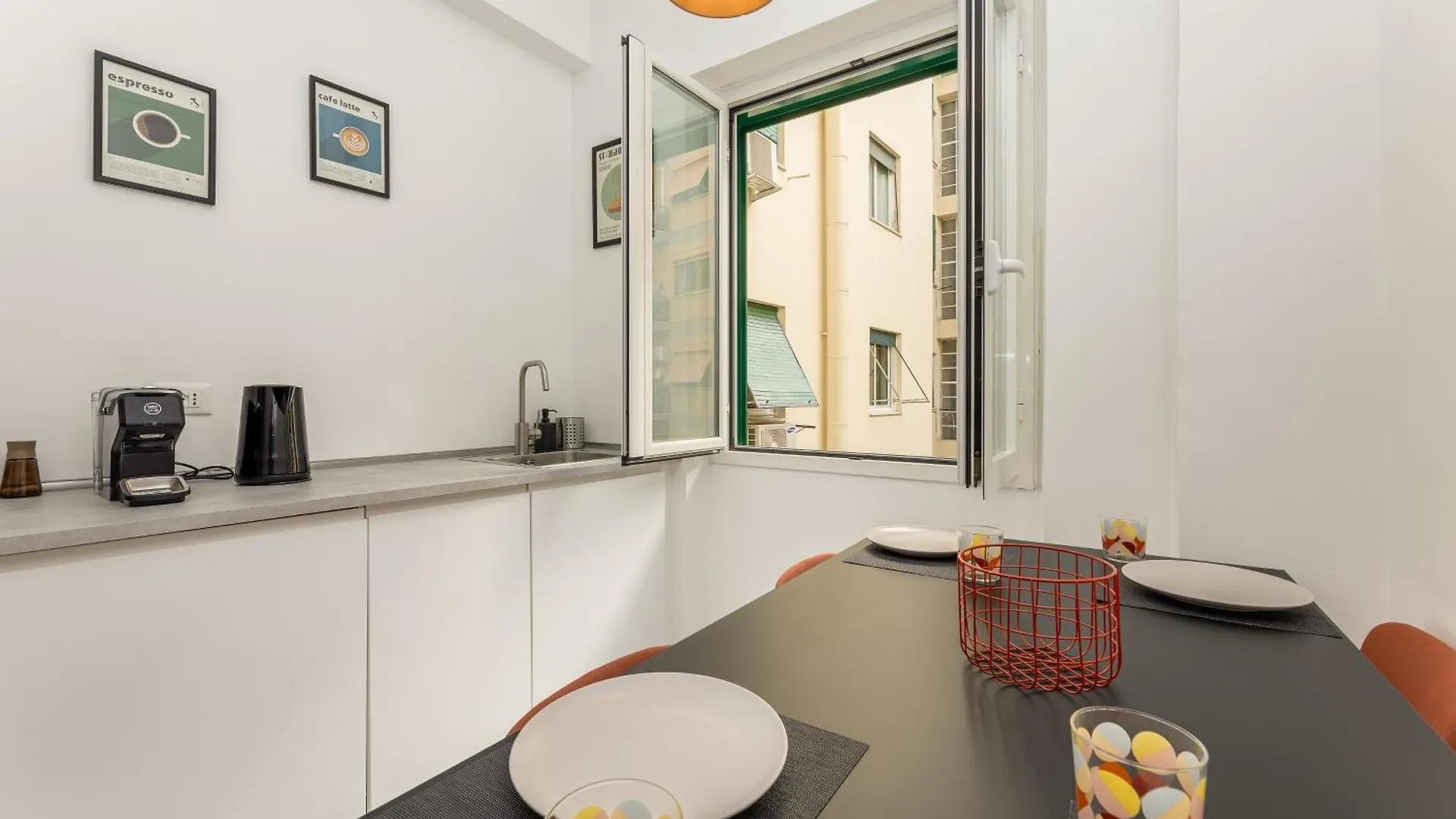 Nima Holiday 49 Rome Apartment
